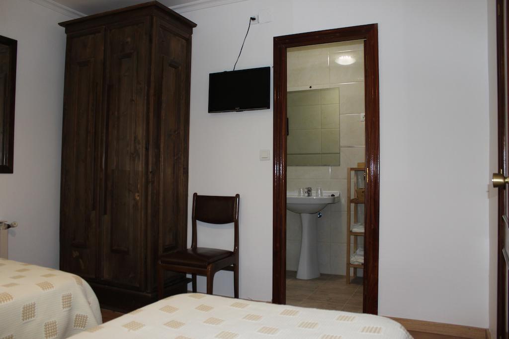 Hostal Monte Rio Hotell Trescares Rum bild